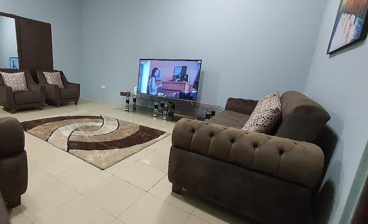 Legon City Mall Short Stay Apartments For Business And Vacation - East Legon 아크라 외부 사진