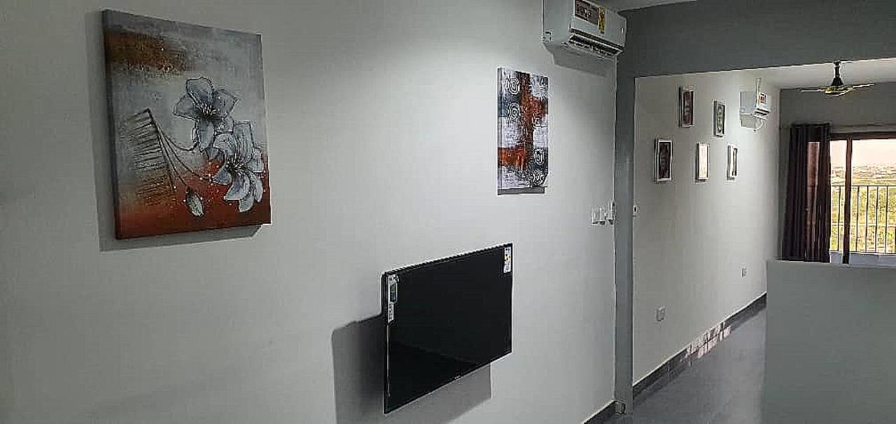 Legon City Mall Short Stay Apartments For Business And Vacation - East Legon 아크라 외부 사진